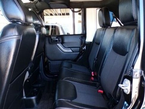 Used 2017 Jeep Wrangler Unlimited Sport AWD/4WD image 18
