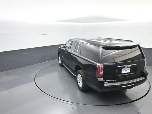 Used 2019 GMC Yukon XL SLT image 23