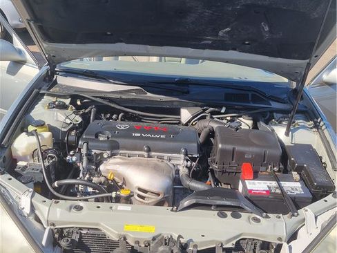 Used 2006 Toyota Camry XLE FWD image 17
