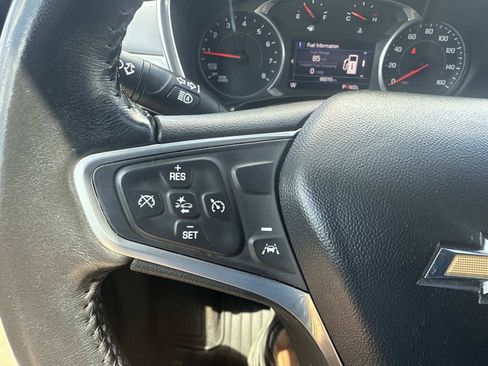 Used 2022 Chevrolet Equinox LT AWD/4WD image 32