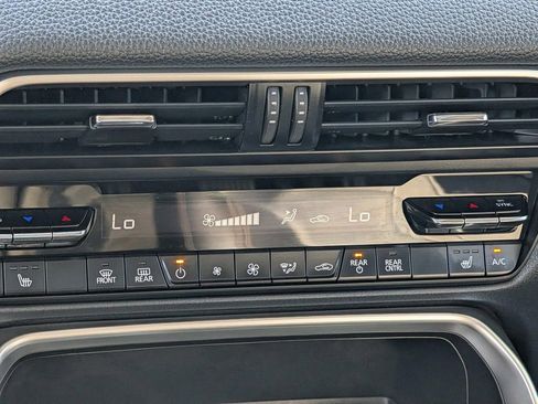 Certified 2025 MAZDA CX-70 Plug-In Hybrid w/ Premium Pkg image 17