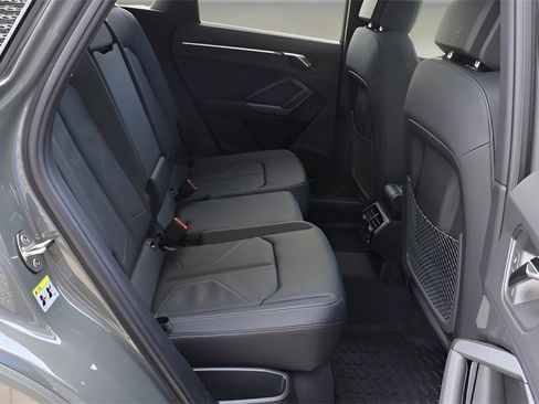 Used 2025 Audi Q3 2.0T Premium w/ Convenience Package image 14