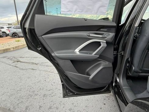 New 2025 Audi Q5 Premium Plus image 18