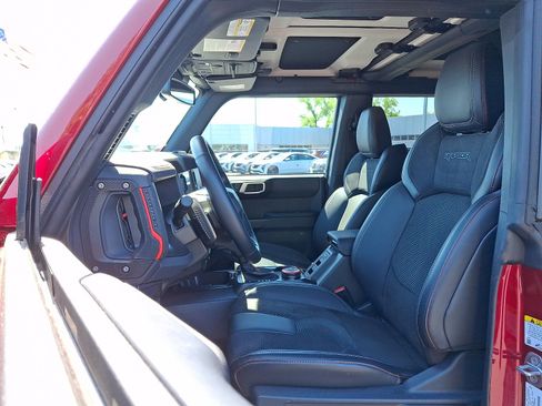 Used 2025 Ford Bronco Raptor AWD/4WD image 14