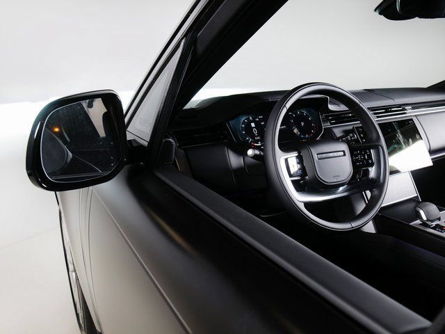 New 2026 Land Rover Range Rover SE AWD/4WD image 24