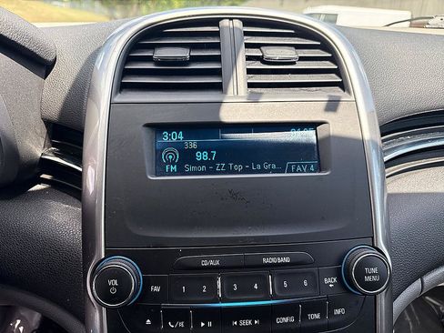 Used 2015 Chevrolet Malibu LS FWD image 15