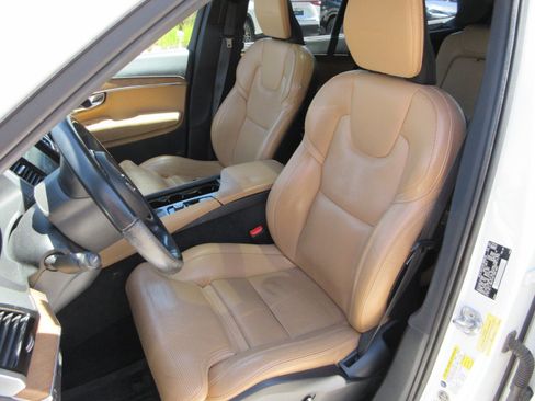 Used 2019 Volvo XC90 T6 Inscription w/ Advanced Package AWD/4WD image 18
