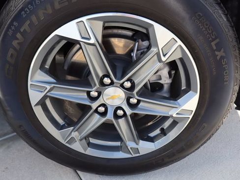 Used 2025 Chevrolet Blazer LT AWD/4WD image 48