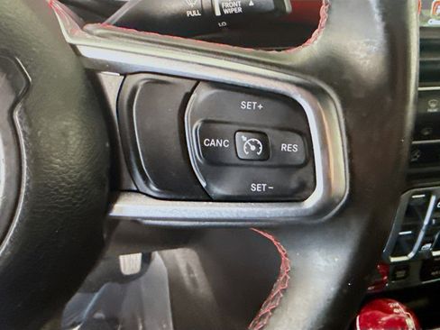 Used 2018 Jeep Wrangler Unlimited Rubicon image 13