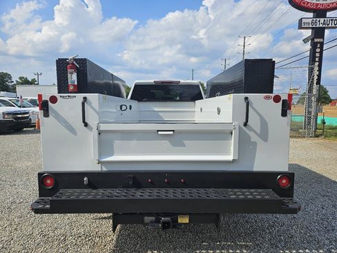 Used 2024 Chevrolet Silverado 3500 W/T w/ WT Convenience Package RWD image 4