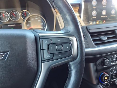 Used 2021 Chevrolet Tahoe Z71 w/ Z71 Signature Package image 28