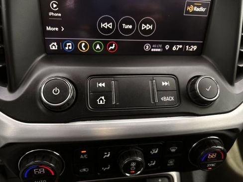 Used 2021 GMC Acadia SLT w/ Elevation Edition image 18