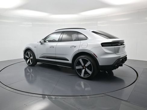 New 2026 Porsche Macan GTS Electric image 3