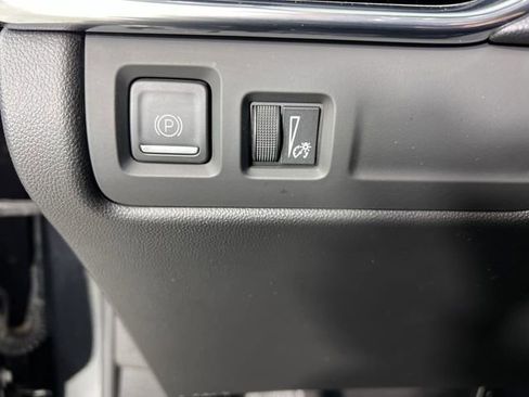 Certified 2023 Cadillac XT4 Sport FWD image 18