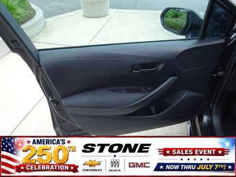 Used 2022 Toyota Corolla LE FWD image 23