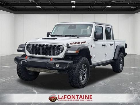 Used 2026 Jeep Gladiator Mojave AWD/4WD image 1