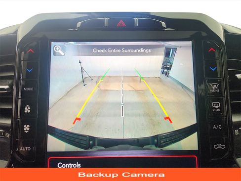 Used 2020 RAM 1500 Laramie w/ Night Edition image 18