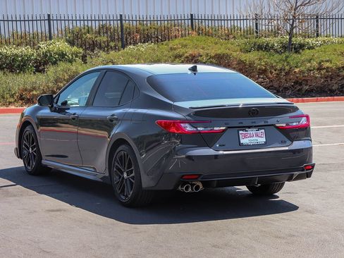 Certified 2025 Toyota Camry SE FWD image 5
