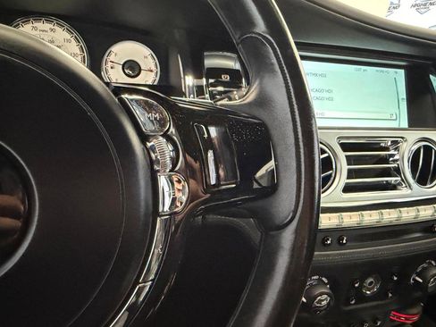 Used 2016 Rolls-Royce Wraith RWD image 26
