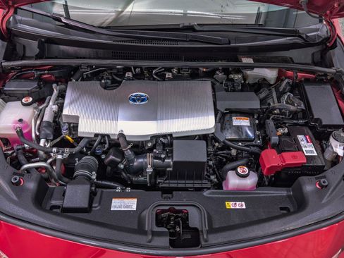 Used 2019 Toyota Prius Prime Advanced image 42