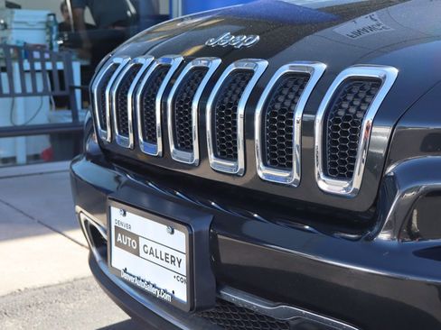 Used 2016 Jeep Cherokee Limited AWD/4WD image 28
