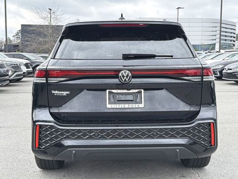 New 2026 Volkswagen Tiguan SE R-Line FWD image 4