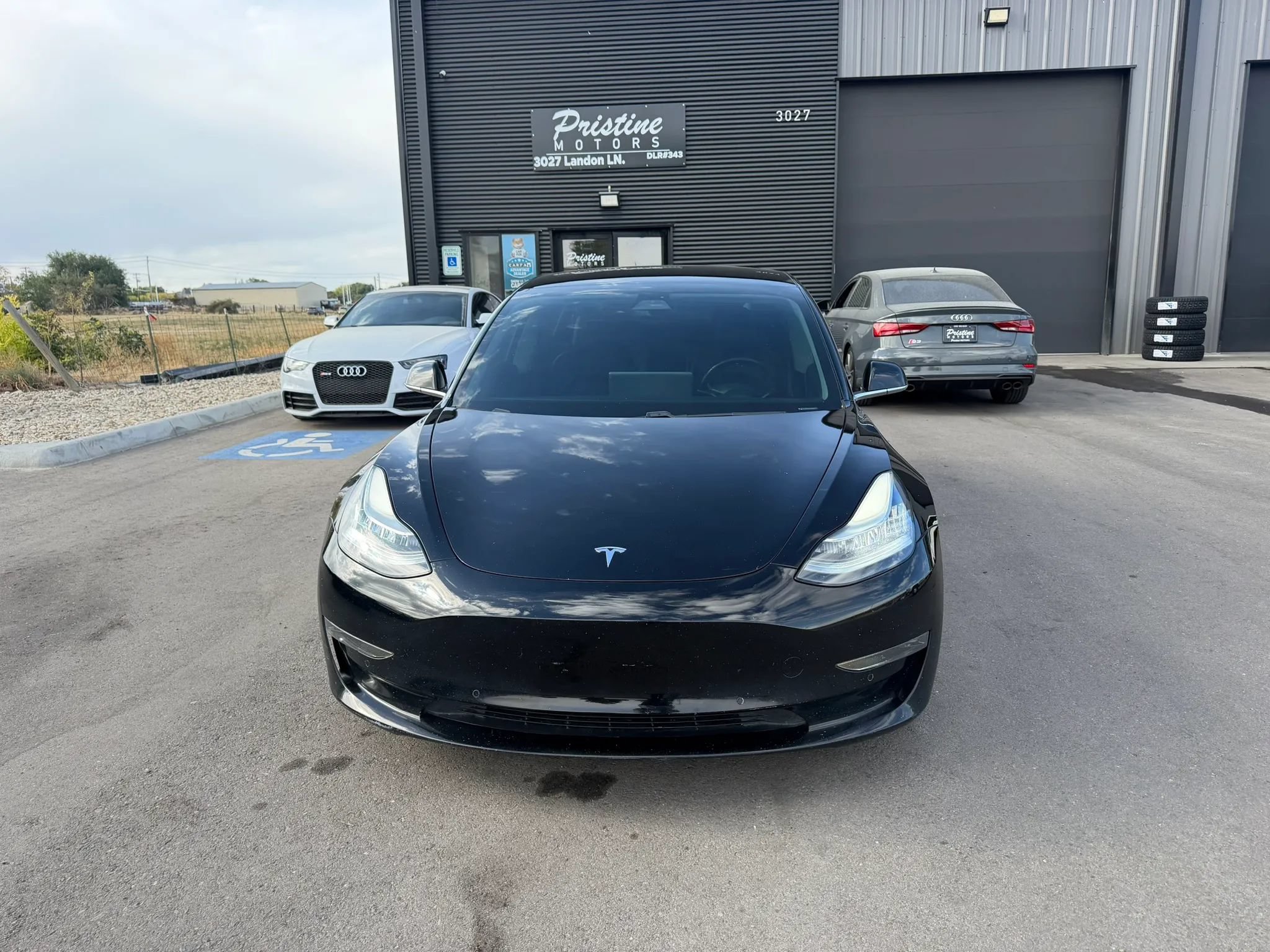 Used 2018 Tesla Model 3 Long Range AWD/4WD image 3