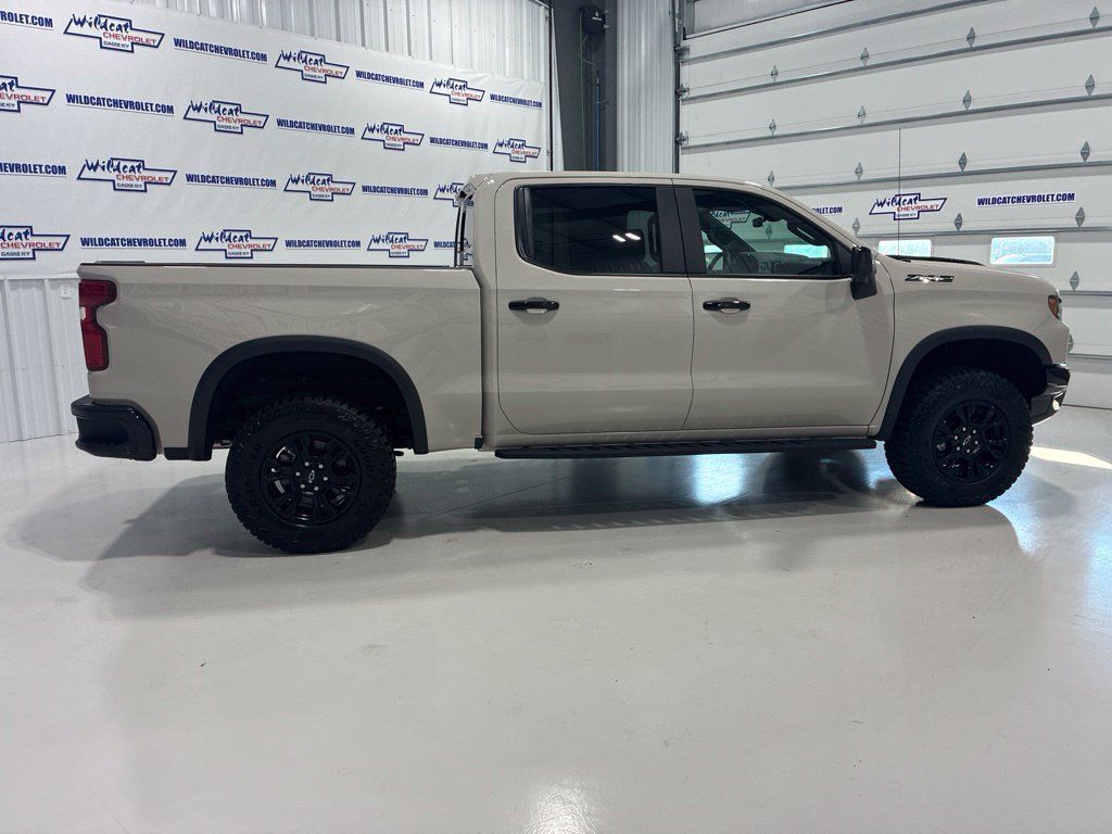 Used 2026 Chevrolet Silverado 1500 ZR2 w/ LPO, Dark Essentials Package AWD/4WD image 9