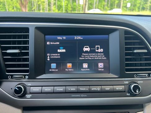 Used 2017 Hyundai Elantra SE FWD image 27