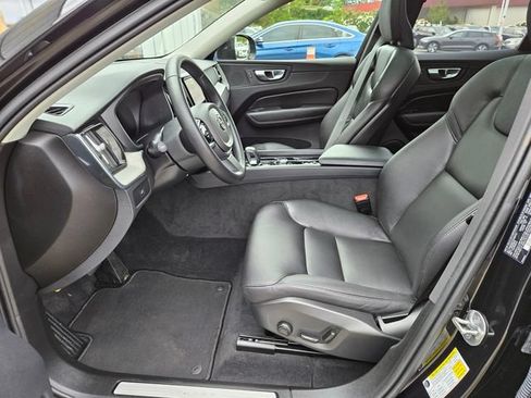 Certified 2025 Volvo XC60 B5 Plus AWD/4WD image 15