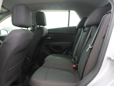 Used 2017 Chevrolet Trax LS FWD image 22