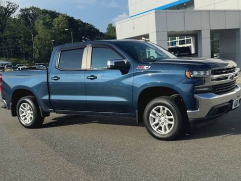 Used 2019 Chevrolet Silverado 1500 LT w/ All-Star Edition AWD/4WD image 2