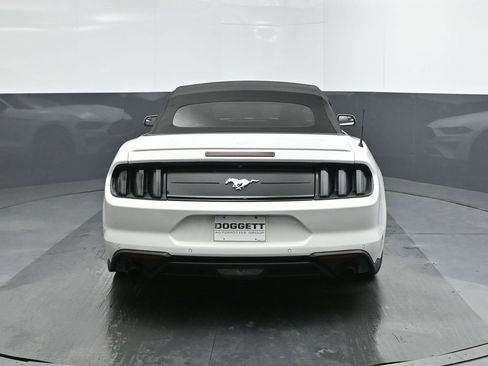 Used 2020 Ford Mustang Premium image 8