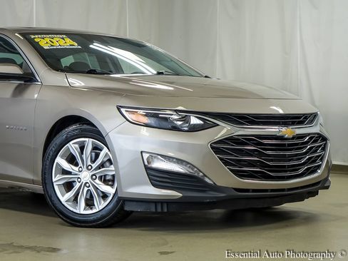 Used 2024 Chevrolet Malibu LT FWD image 3