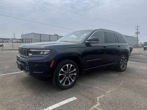 Used 2022 Jeep Grand Cherokee Overland AWD/4WD image 1