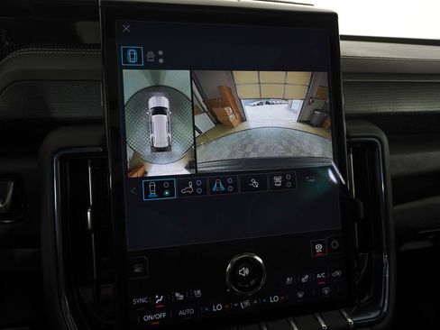 Used 2026 GMC Yukon AT4 Ultimate AWD/4WD image 28