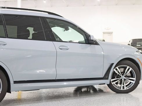 Used 2026 BMW X7 xDrive40i w/ M Sport Package AWD/4WD image 12