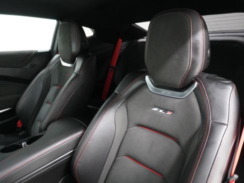 Used 2019 Chevrolet Camaro ZL1 image 11