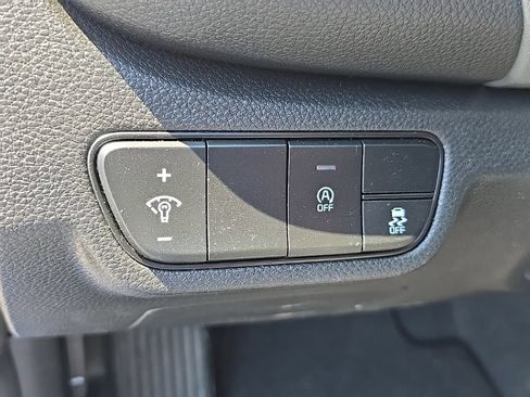 Used 2024 Kia Seltos LX AWD/4WD image 15
