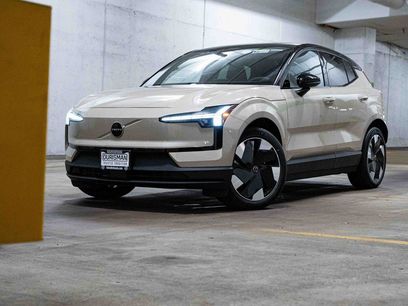 New 2026 Volvo EX30 Plus w/ Protection Package Premier