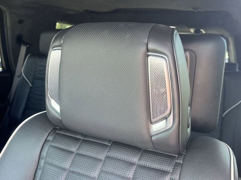 Used 2025 Cadillac Escalade Sport Platinum image 38