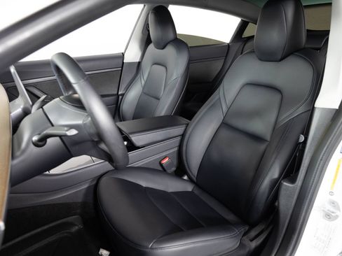 Used 2020 Tesla Model 3 Standard Range RWD image 14