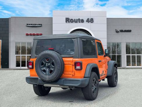 Used 2025 Jeep Wrangler Sport AWD/4WD image 5