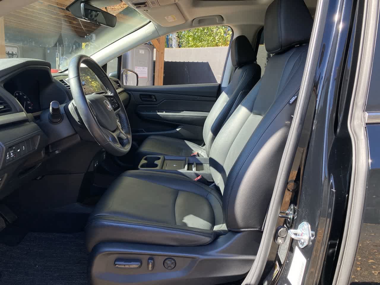 Used 2025 Honda Odyssey EX-L image 13