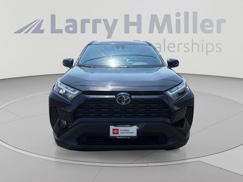 Used 2023 Toyota RAV4 XLE AWD/4WD image 8