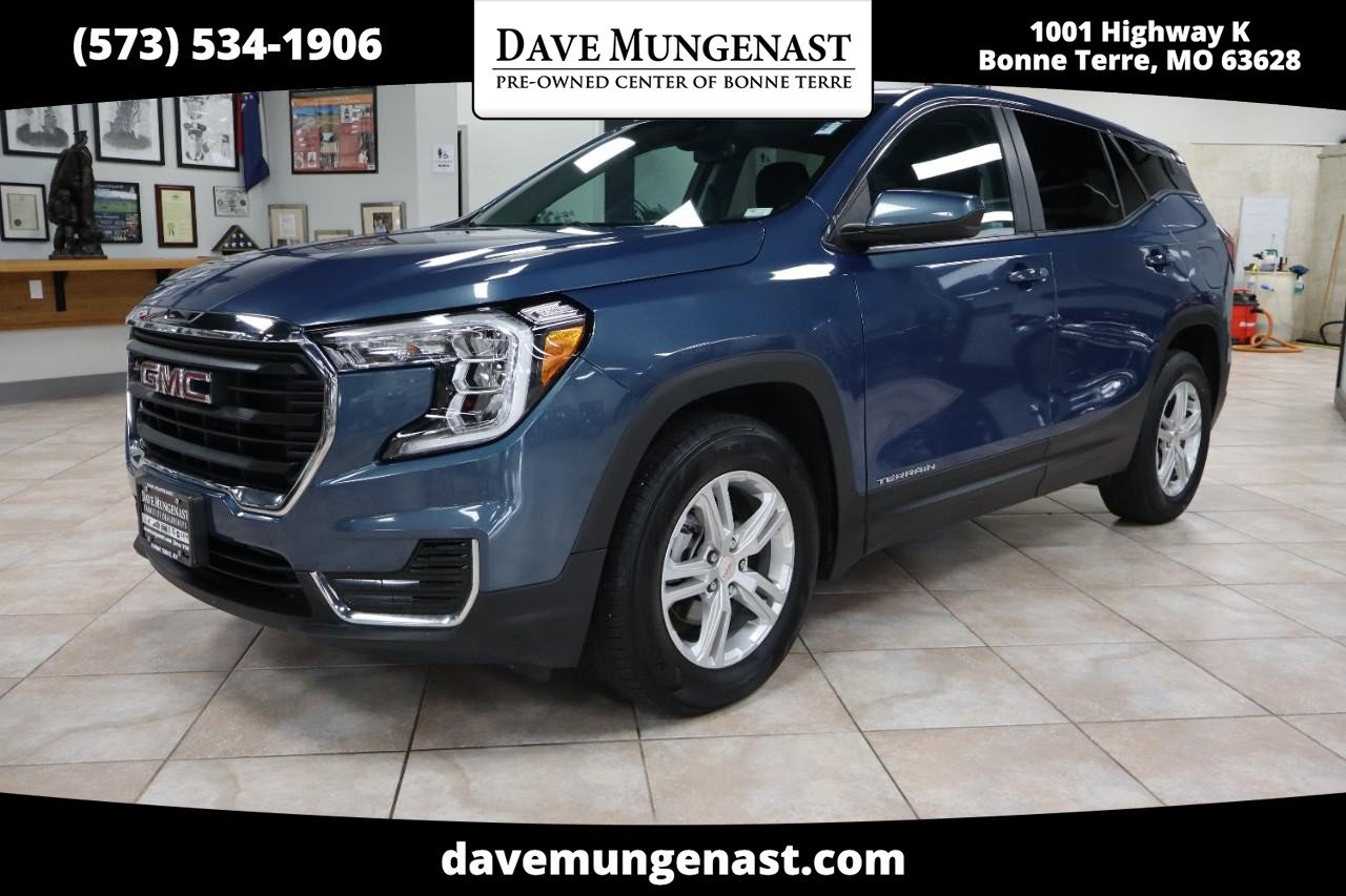 Used 2024 GMC Terrain SLE AWD/4WD image 1
