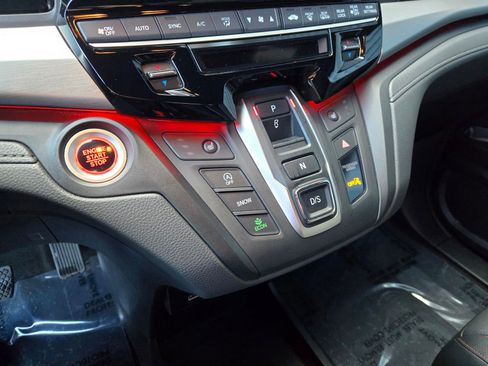 Used 2025 Honda Odyssey Sport-L image 23