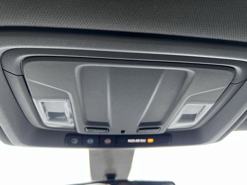 Used 2022 Chevrolet Silverado 2500 LT w/ Convenience Package image 34