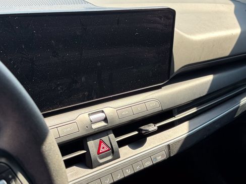 Certified 2025 Kia K4 FWD image 10