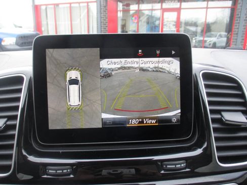 Used 2017 Mercedes-Benz GLS 450 4MATIC image 19